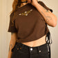 T-shirt vintage brun chocolat avec lacets sur les côtés et broderie fait à la main par l’artiste et désigner québécoise Caroline Auger