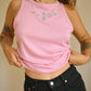 Camisole rose vintage avec motif de fleurs brodées à la main au Québec par l’artiste et designer Caroline Auger